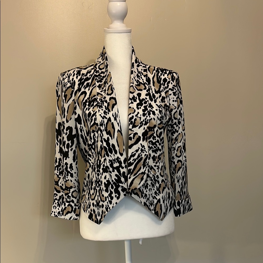 NWOT - Bebe Animal Print Blazer